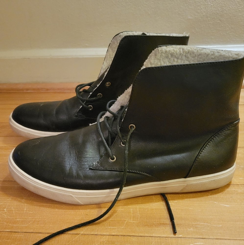 Black Lace Up Fleece Lined Winter Sneakers - Size 11
